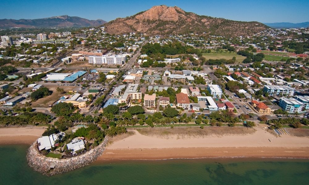 Scenic helicopter flight Townsville