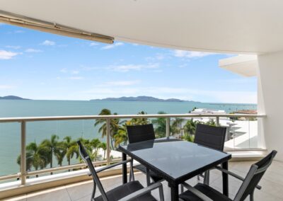 2 Bedroom Accommodation Townsville Ocean View